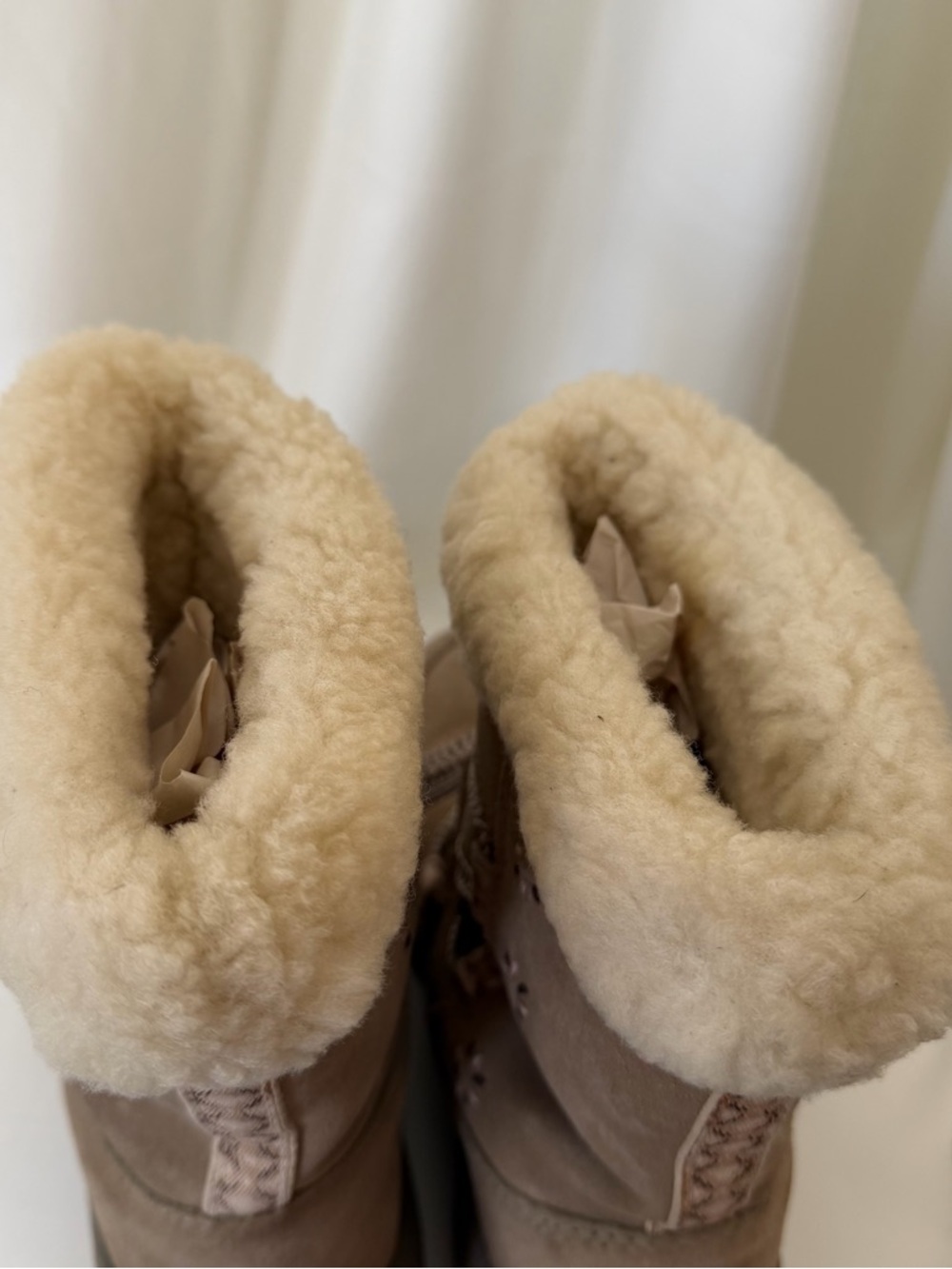 ULU Suluk Women's Waterproof Faux Fur Trim Leather Winter boots size 6. - Picture 11 of 11